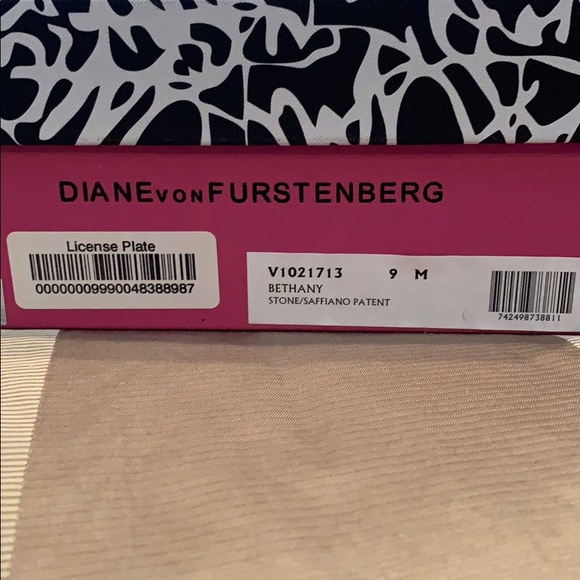 Diane von Furstenberg Bethany Size 9 - Picture 6 of 6